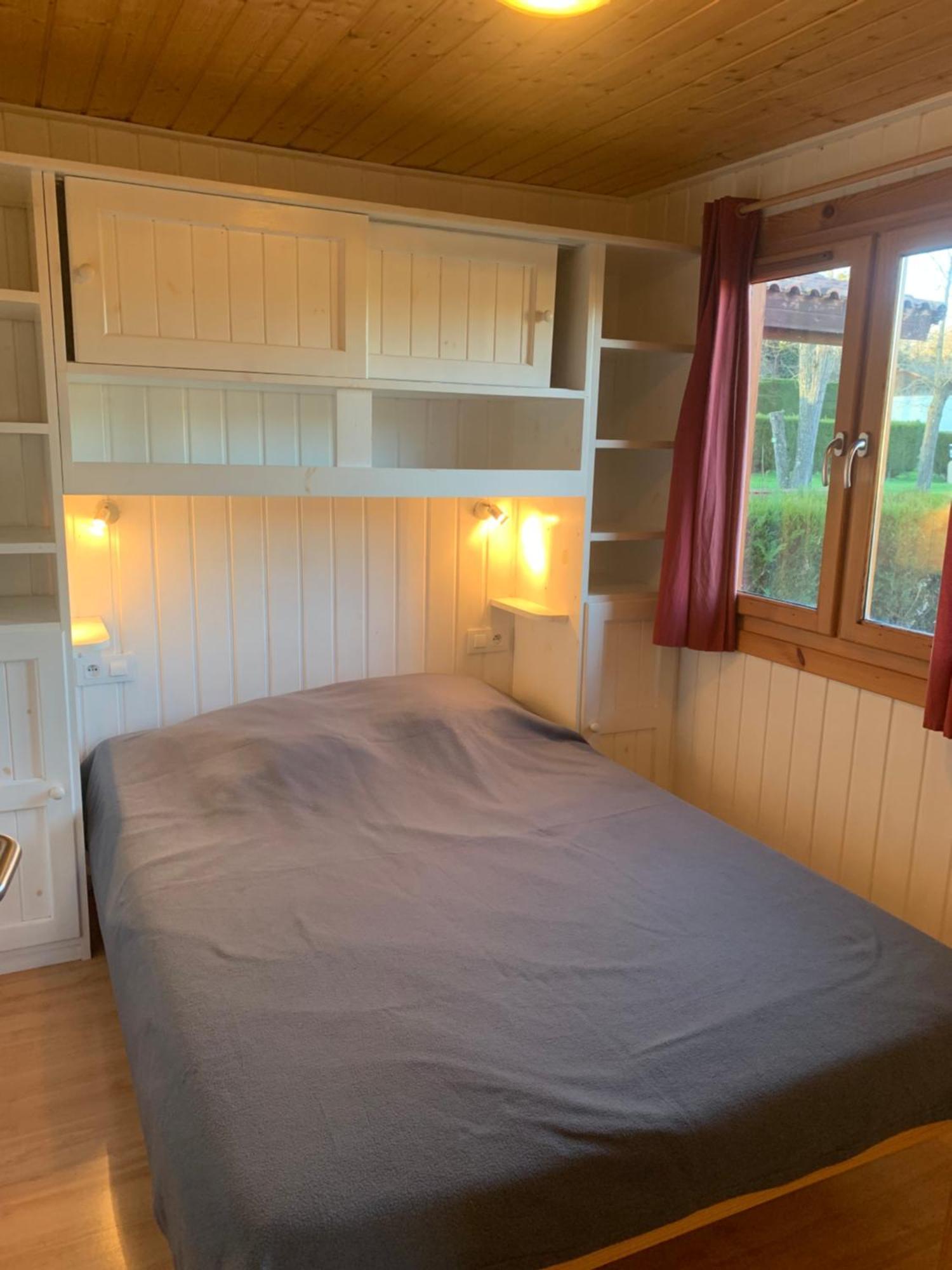 Camping Familial Paisible Avec Piscine, Mobil Home , Chalet, Studio & Emplacement Nue Casties-Labrande Exterior foto